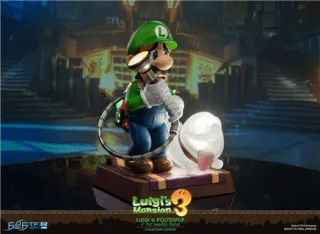 Luigi's Mansion 3 PVC Statue Luigi & Polterpup Collector's Edition 23 cm