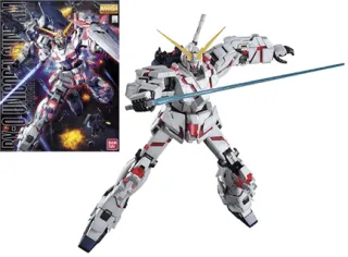 GUNDAM - Model Kit - Master Grade - Unicorn Gundam - 18 CM